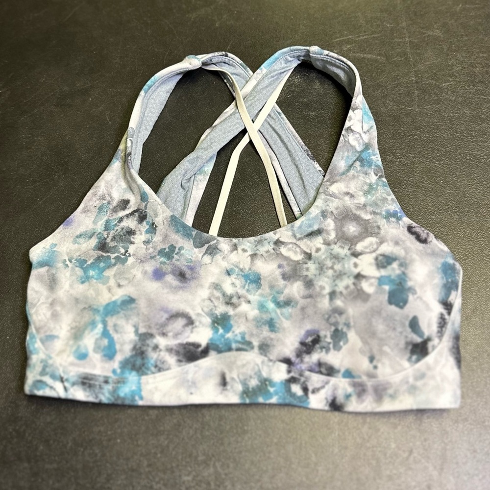 Lululemon sports bra size 2 with padding